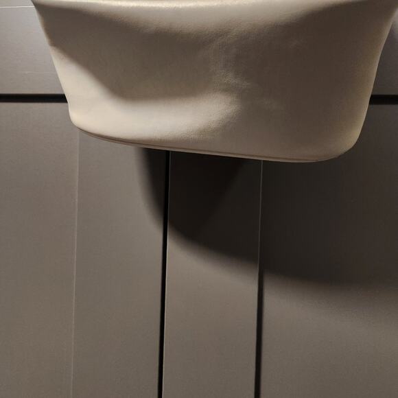 Belle Russo crossbody chain purse new - Picture 7 of 7